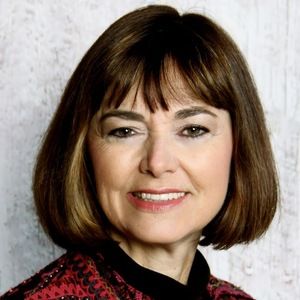 Meet your Posher, Dee